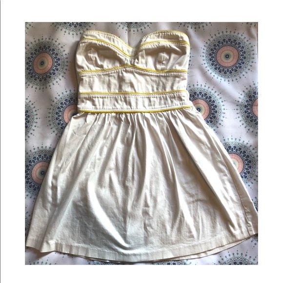 Lucy Love Strapless Dress - Picture 1 of 3